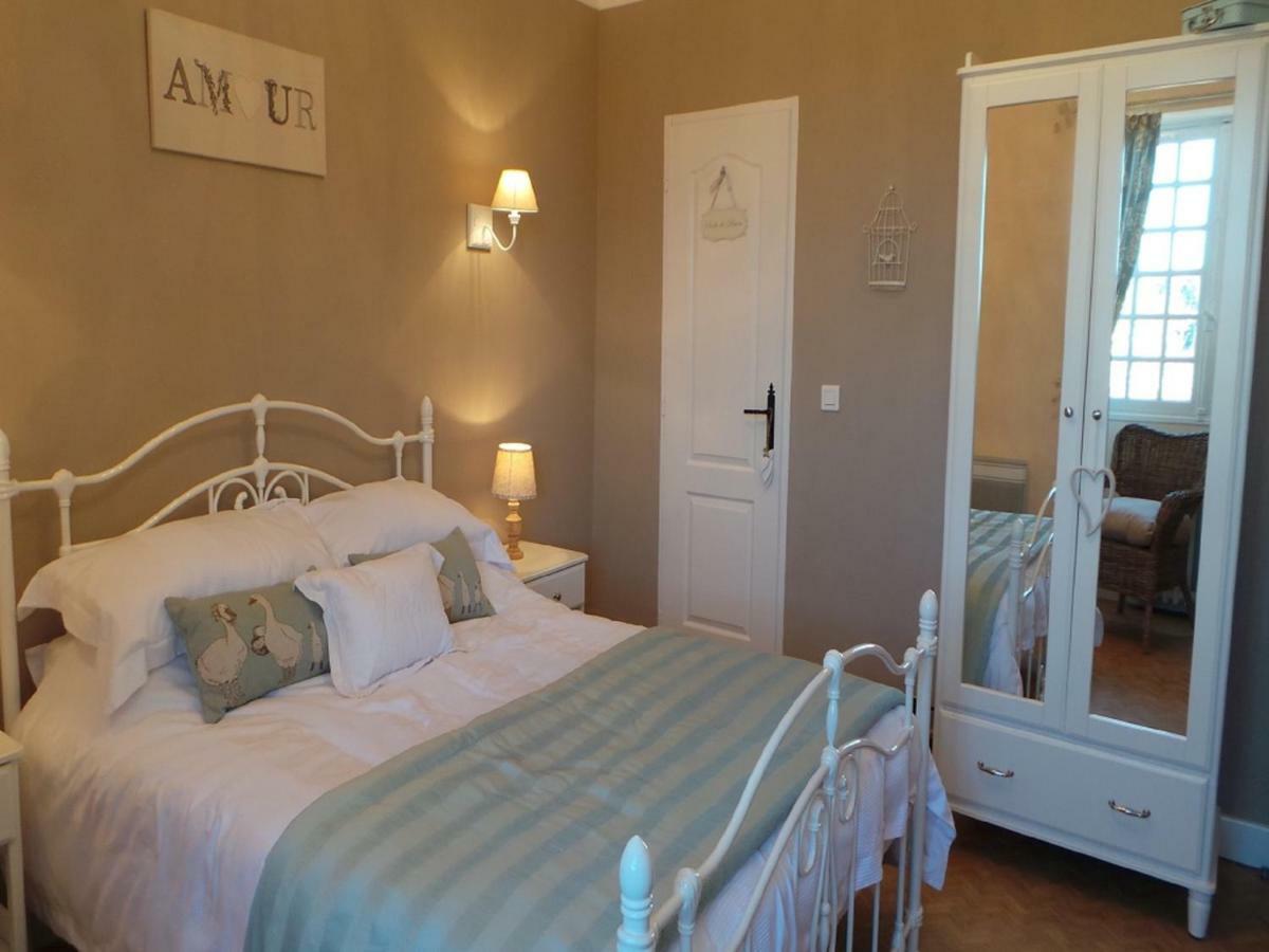 Le Montaigne Bed & Breakfast Saint-Alvere Exterior photo