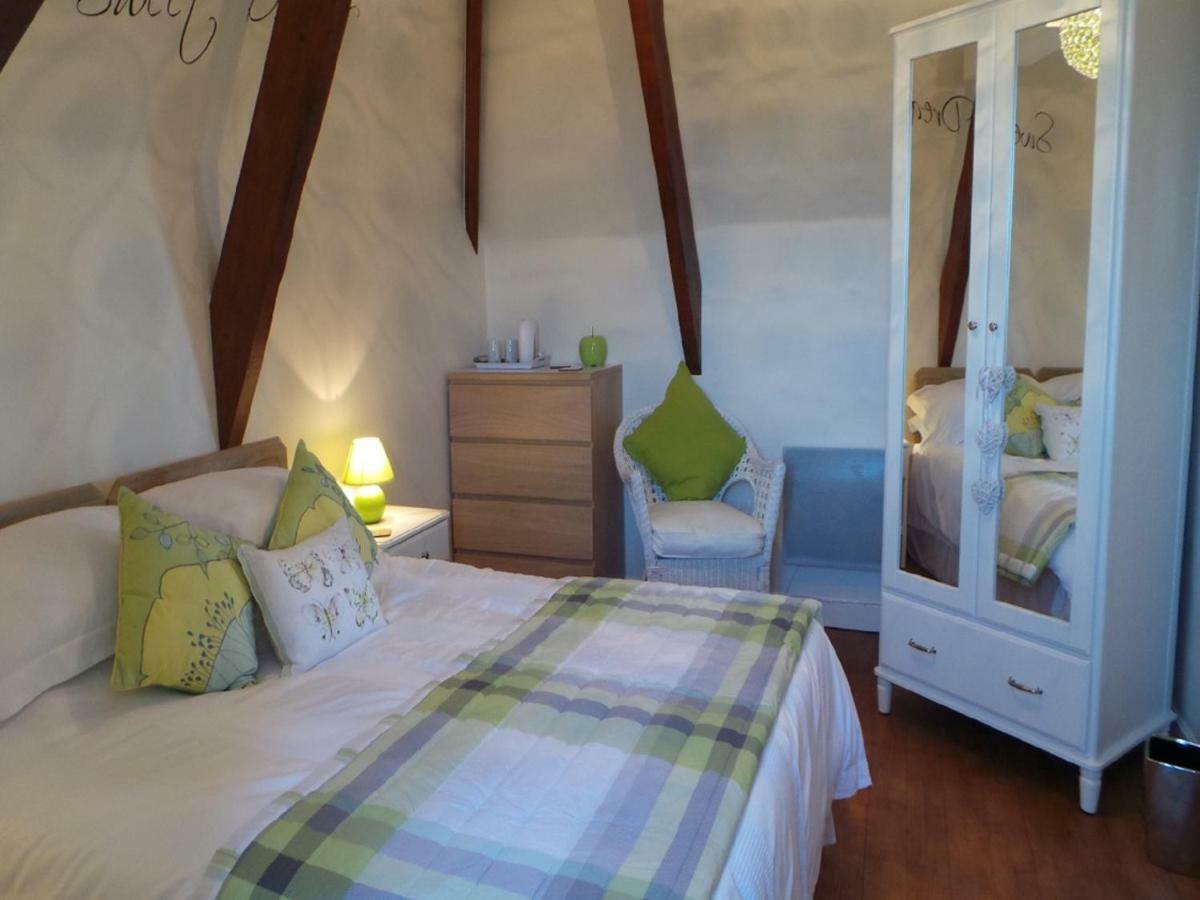 Le Montaigne Bed & Breakfast Saint-Alvere Exterior photo