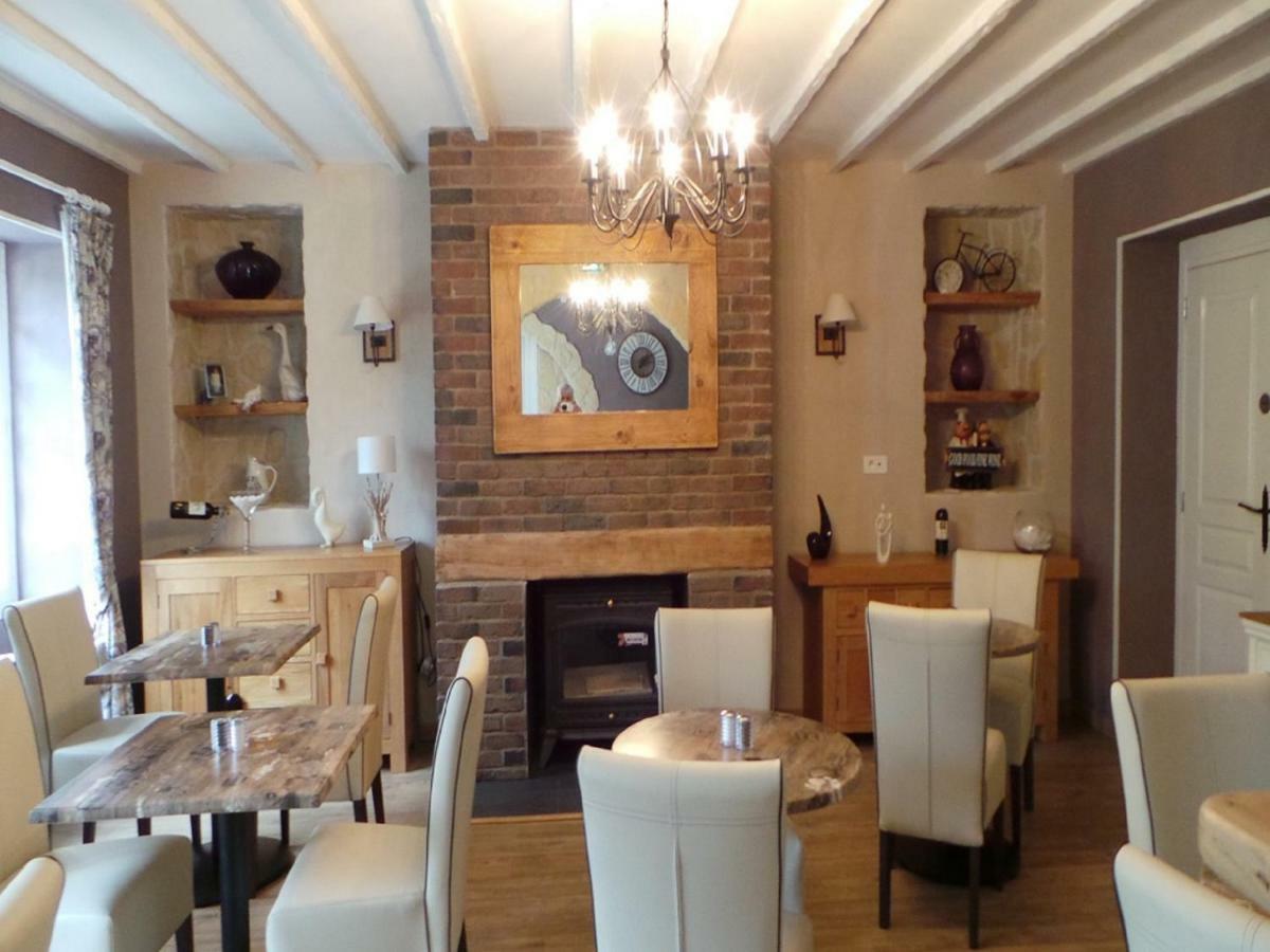 Le Montaigne Bed & Breakfast Saint-Alvere Exterior photo