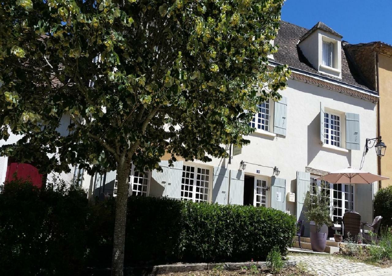 Le Montaigne Bed & Breakfast Saint-Alvere Exterior photo